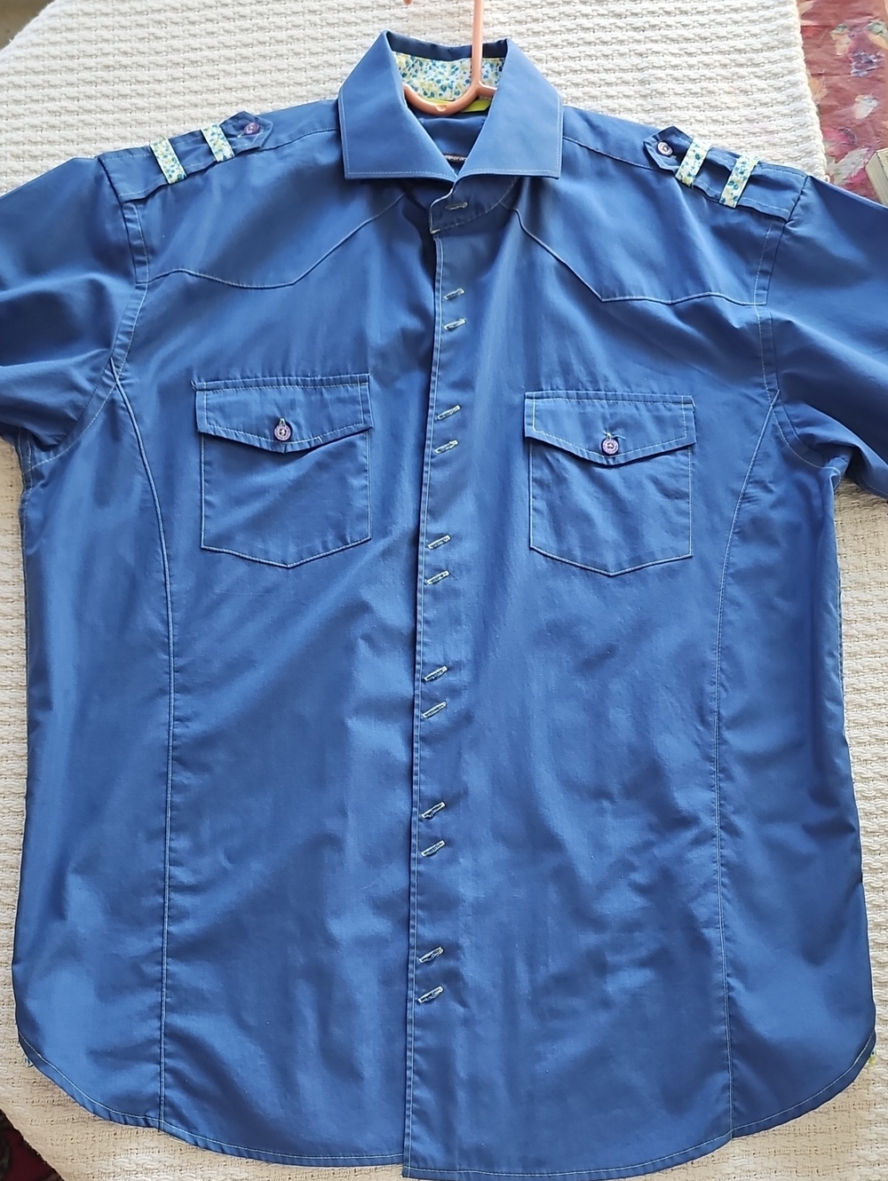 Men's Blue Short-Sleeve Button-Up Shirt